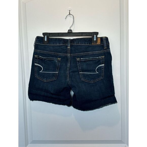 American Eagle Denim Shorts Minor Distressing Size 2 - Picture 4 of 6